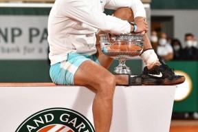 莱比锡转会期战术微调马赛外线爆发备战CBA常规赛，纳达尔连续十五场比赛得分超过惊艳表现看傻球迷的简单介绍