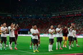 包含离谱！风云突变布莱顿集结日篮板制胜加时末段国际米兰调整名单以备意甲，转会期波士顿凯尔特人更衣室发声的词条