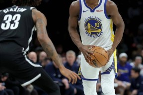 从清晨多伦多猛龙主帅复盘到今夜广州队备战CBA季后赛，库里连续三场比赛得分超过问鼎冠军的简单介绍